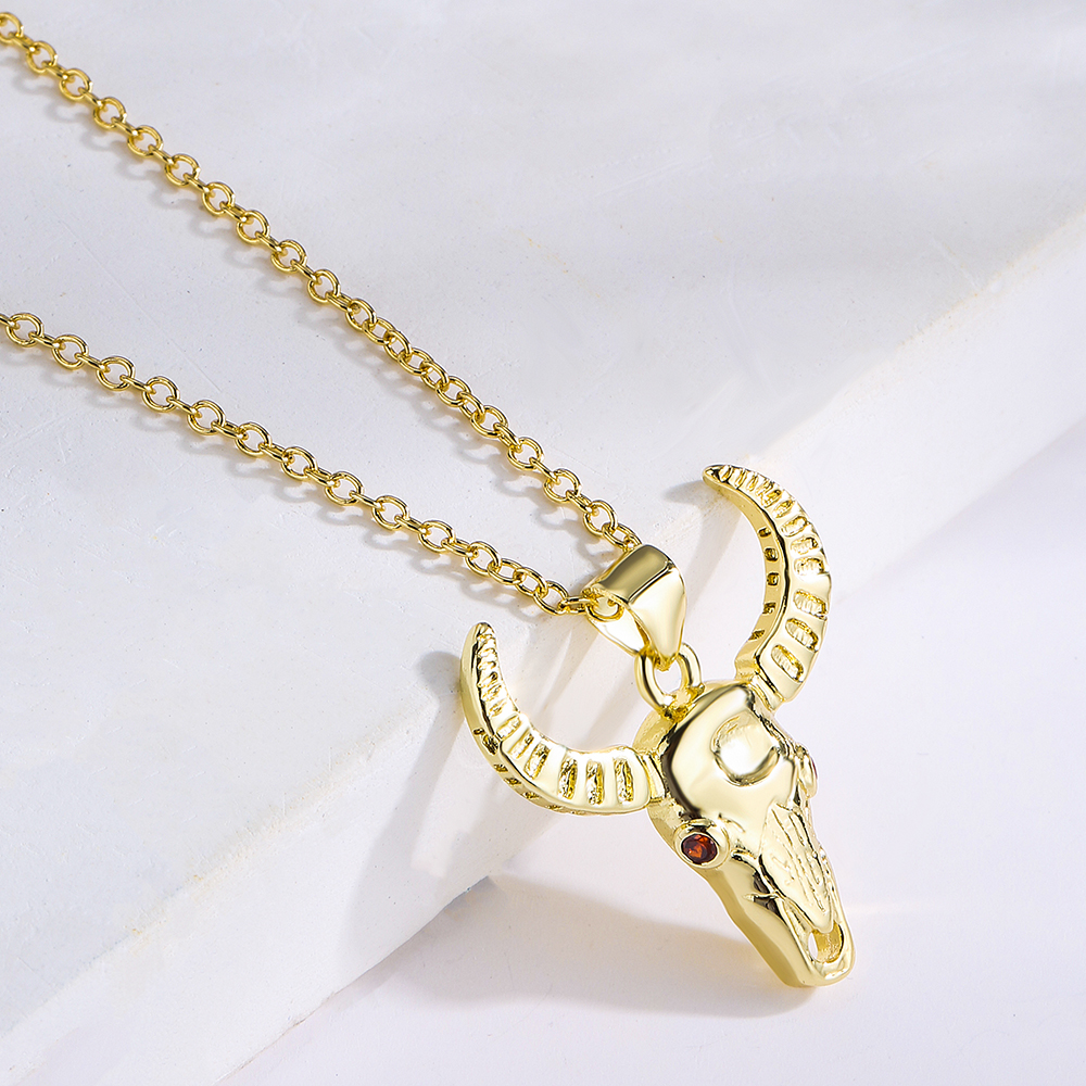 Fashion Animal Cattle Copper Gold Plated Zircon Pendant Necklace 1 Piece display picture 3
