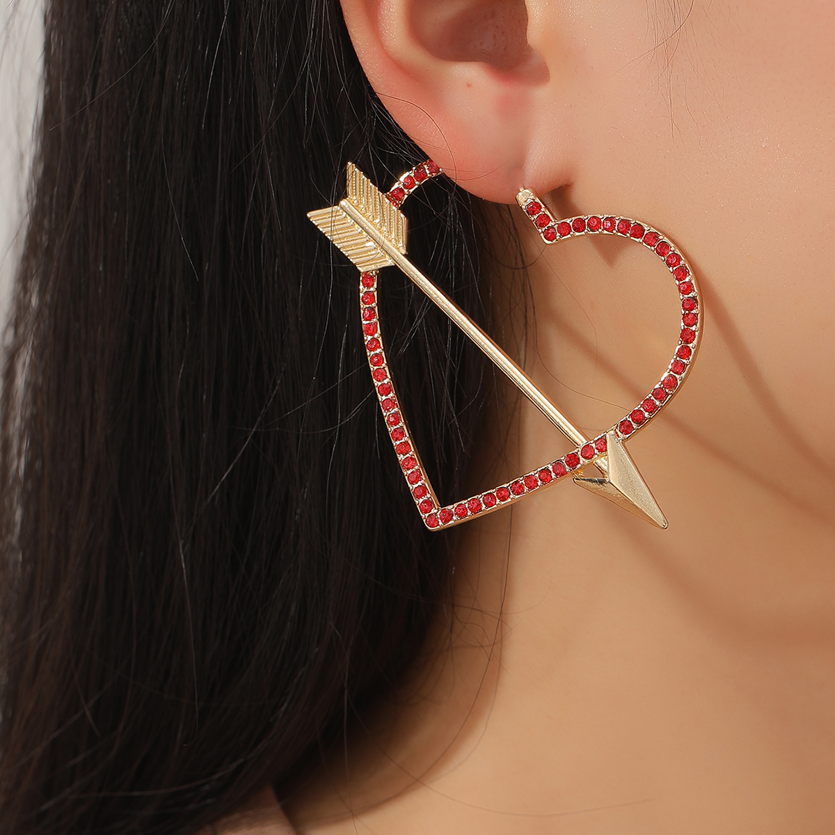 Fashion Heart Shape Arrow Alloy Hollow Out Inlay Rhinestones Women's Earrings 1 Pair display picture 13