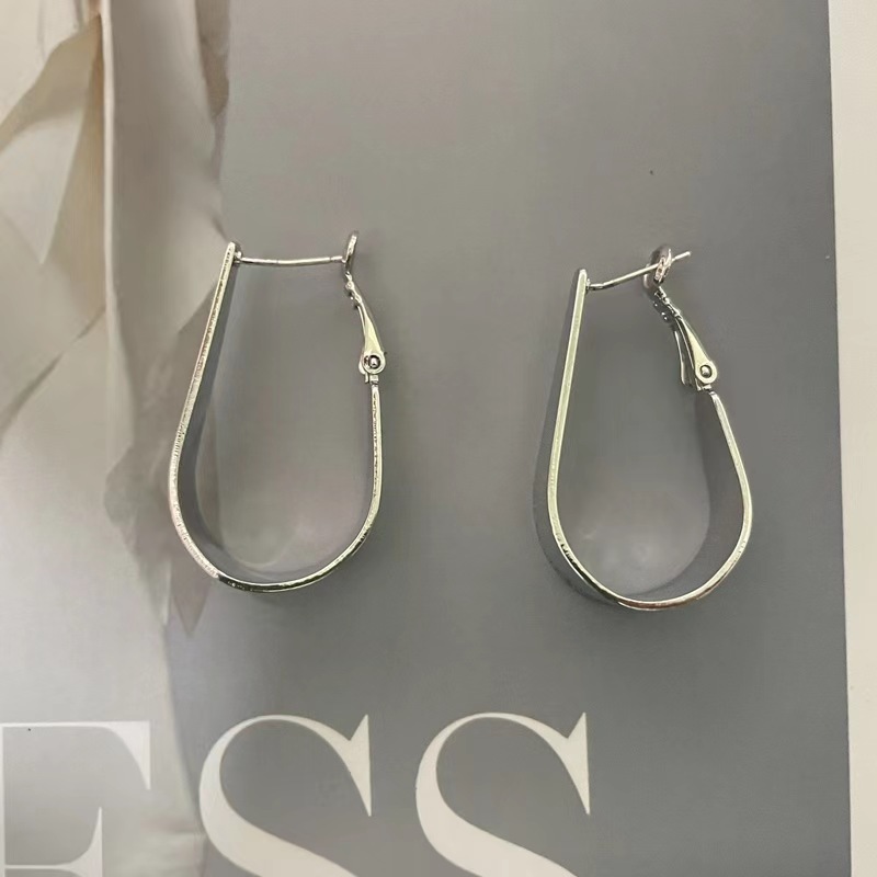 Simple Style U Shape Alloy Plating Women's Earrings 1 Pair display picture 2