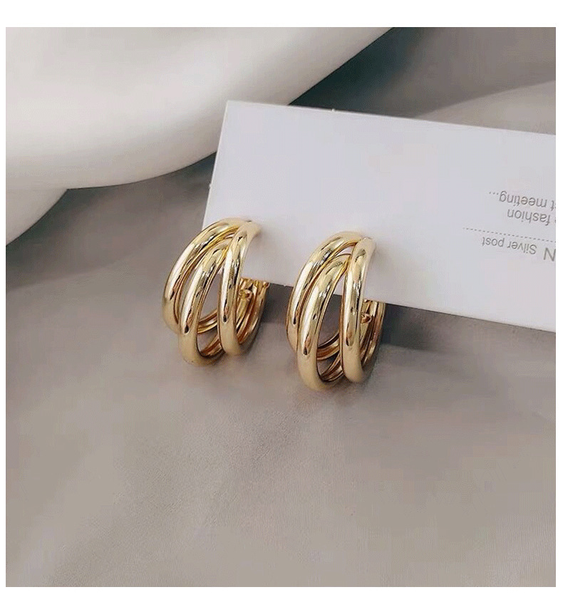 Simple Style Solid Color Alloy Layered Women's Hoop Earrings 1 Pair display picture 7