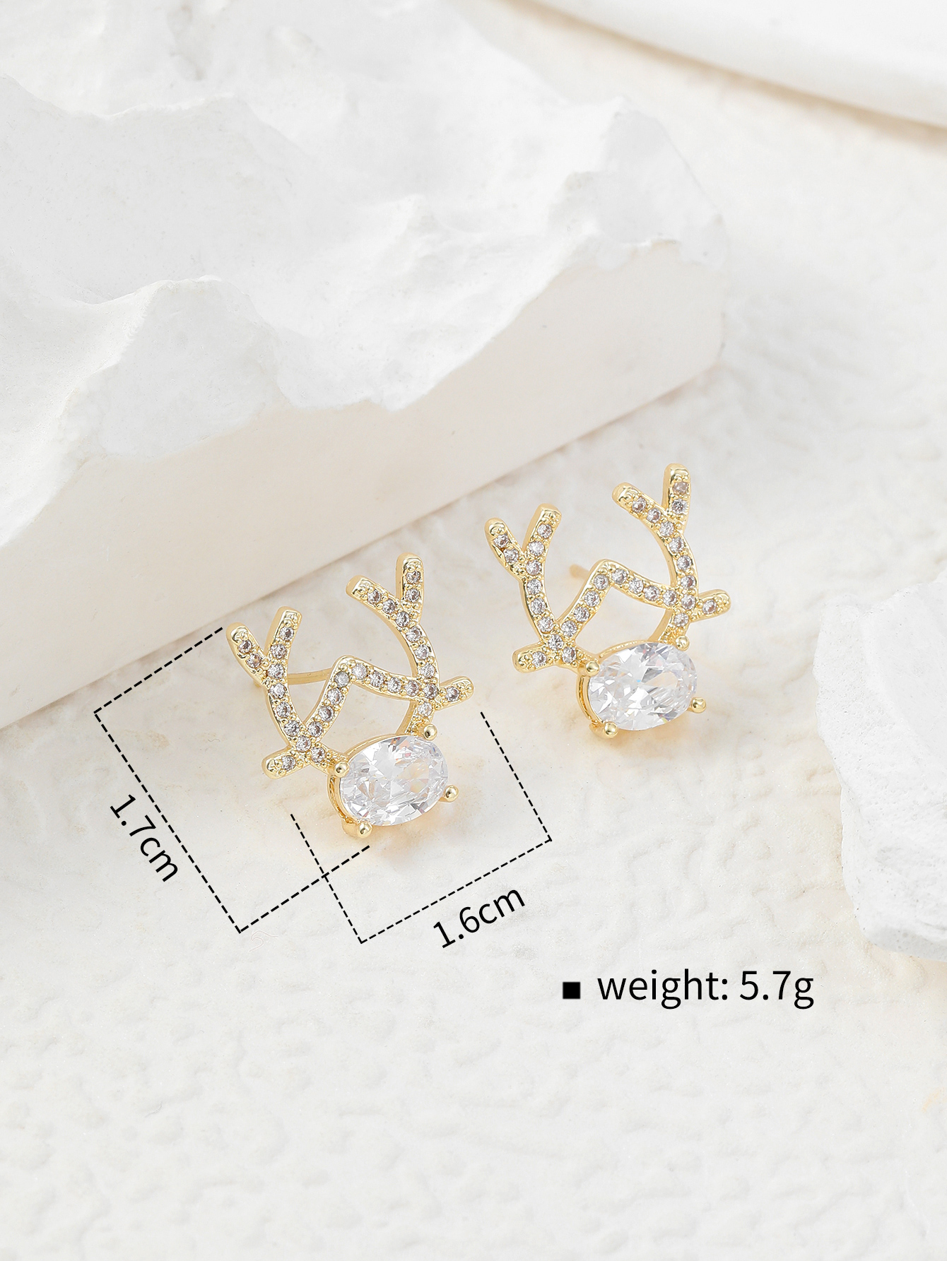 1 Pair Fashion Elk Copper Inlay Zircon Ear Studs display picture 3