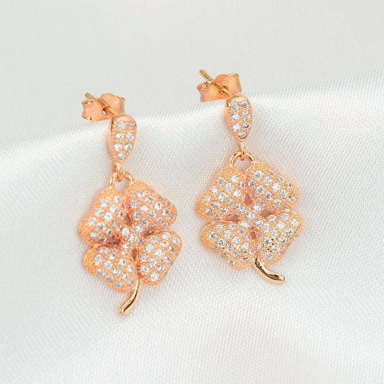 Fashion Four Leaf Clover Titanium Steel Plating Zircon Drop Earrings 1 Pair display picture 3