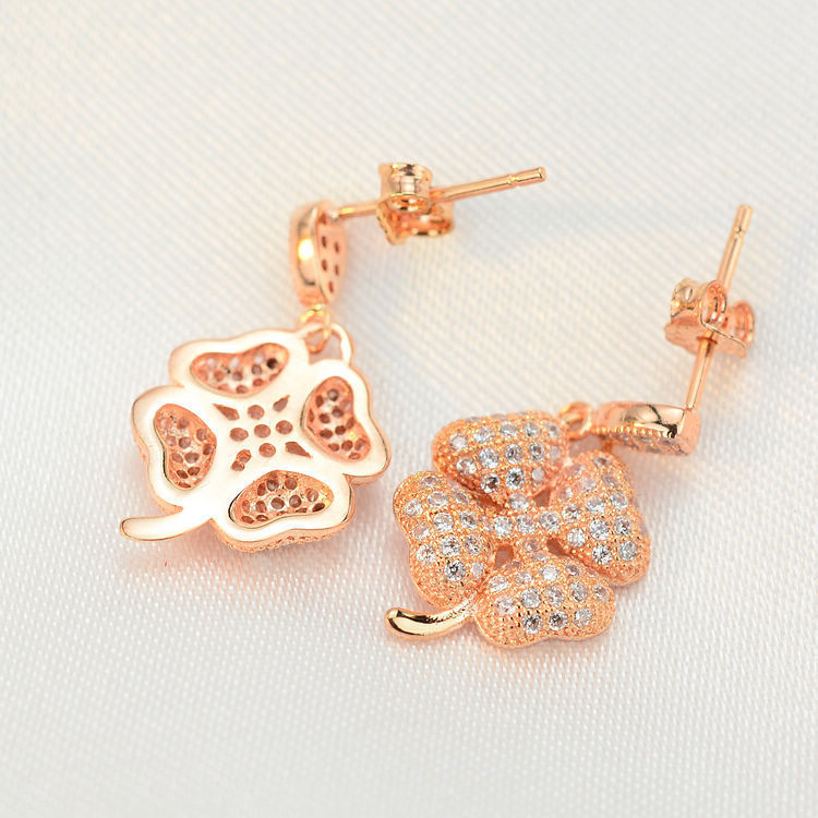Fashion Four Leaf Clover Titanium Steel Plating Zircon Drop Earrings 1 Pair display picture 4