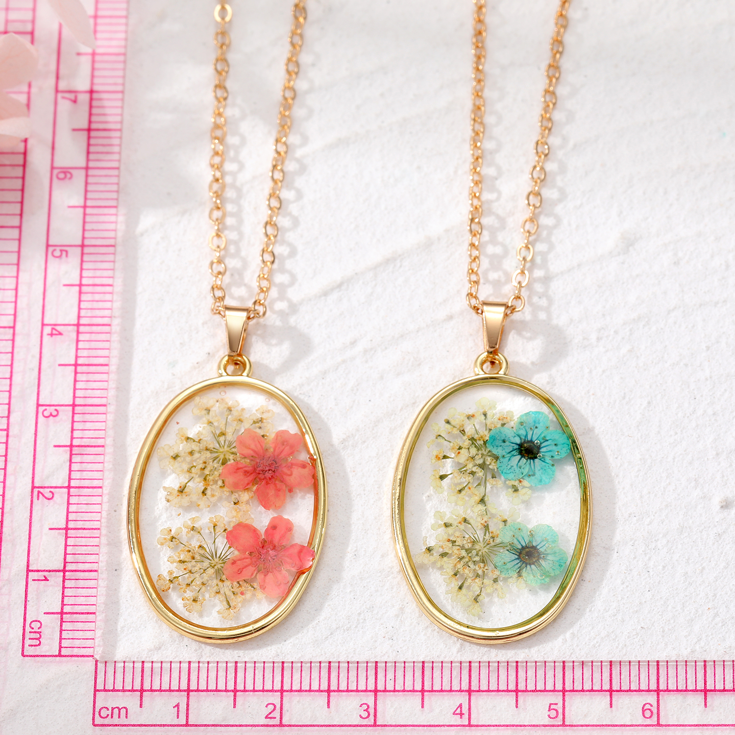 Casual Flower Alloy Resin Women's Pendant Necklace 1 Piece display picture 5