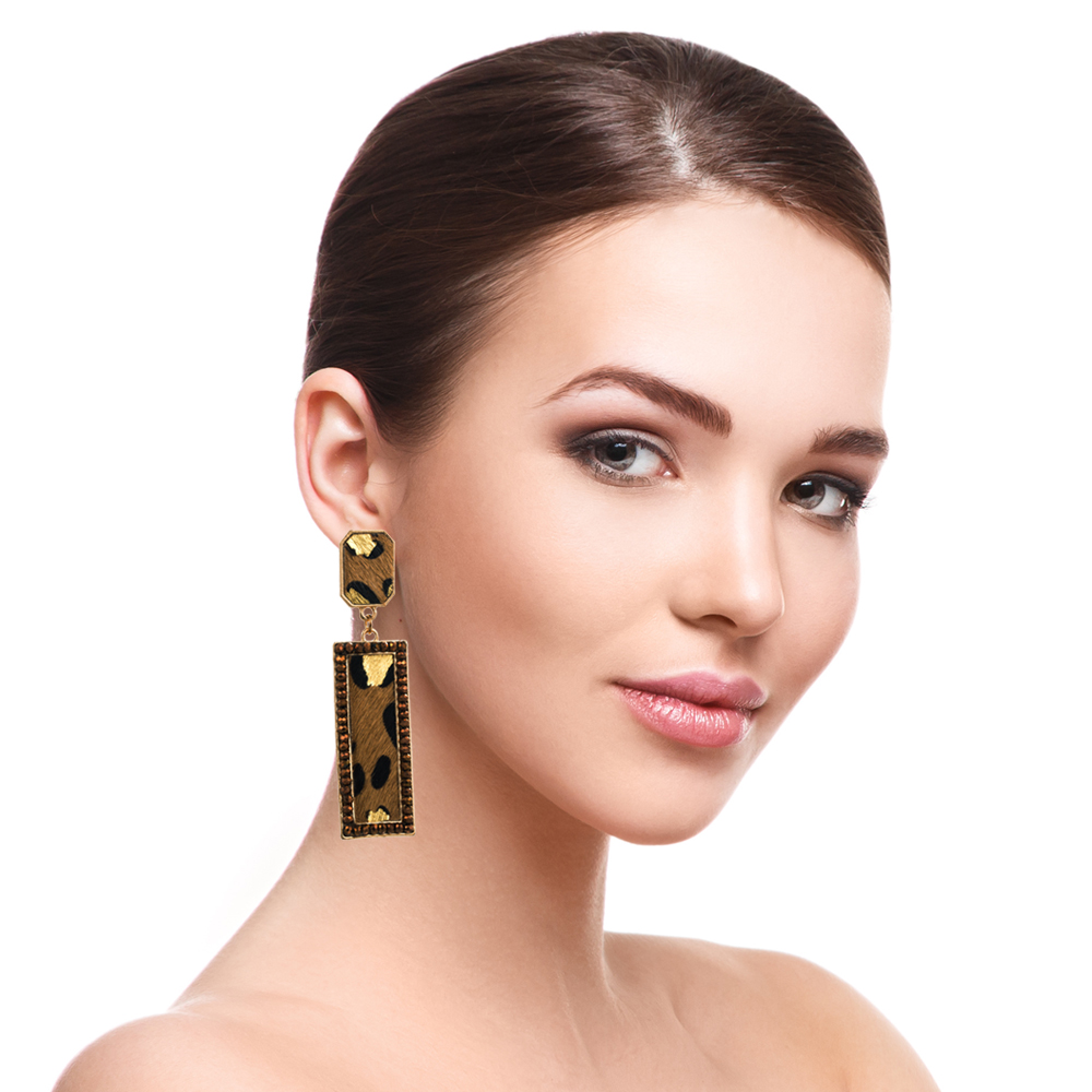 Retro Leopard Rectangle Pu Leather Alloy Inlay Crystal Women's Drop Earrings 1 Pair display picture 7