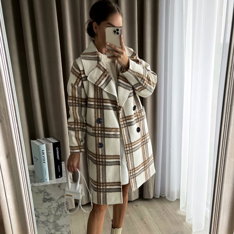 Fashion Plaid Button Woolen Cloth Single Breasted Coat Woolen Coat display picture 3