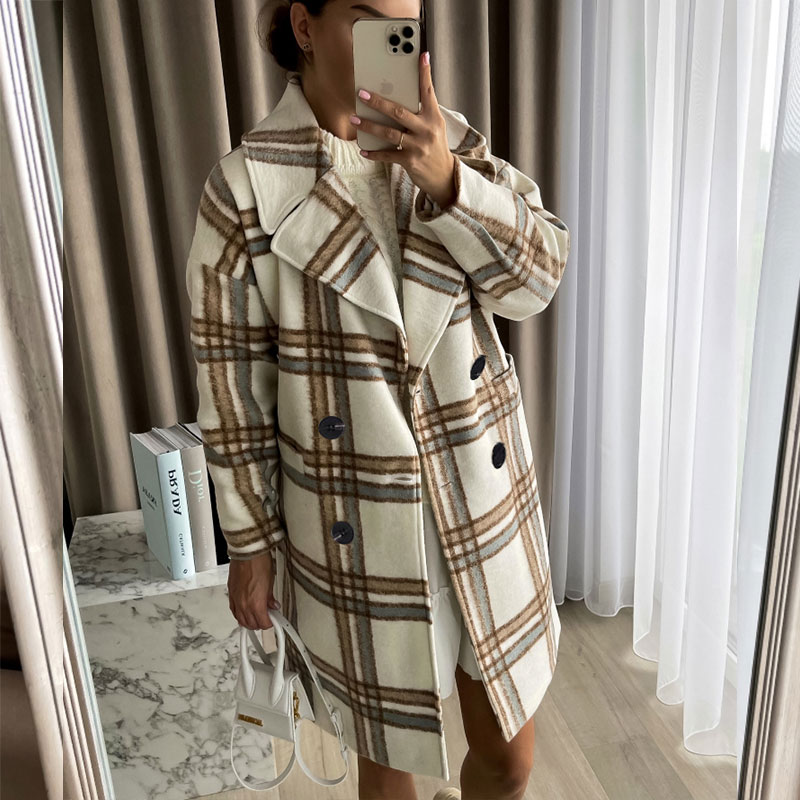 Fashion Plaid Button Woolen Cloth Single Breasted Coat Woolen Coat display picture 4
