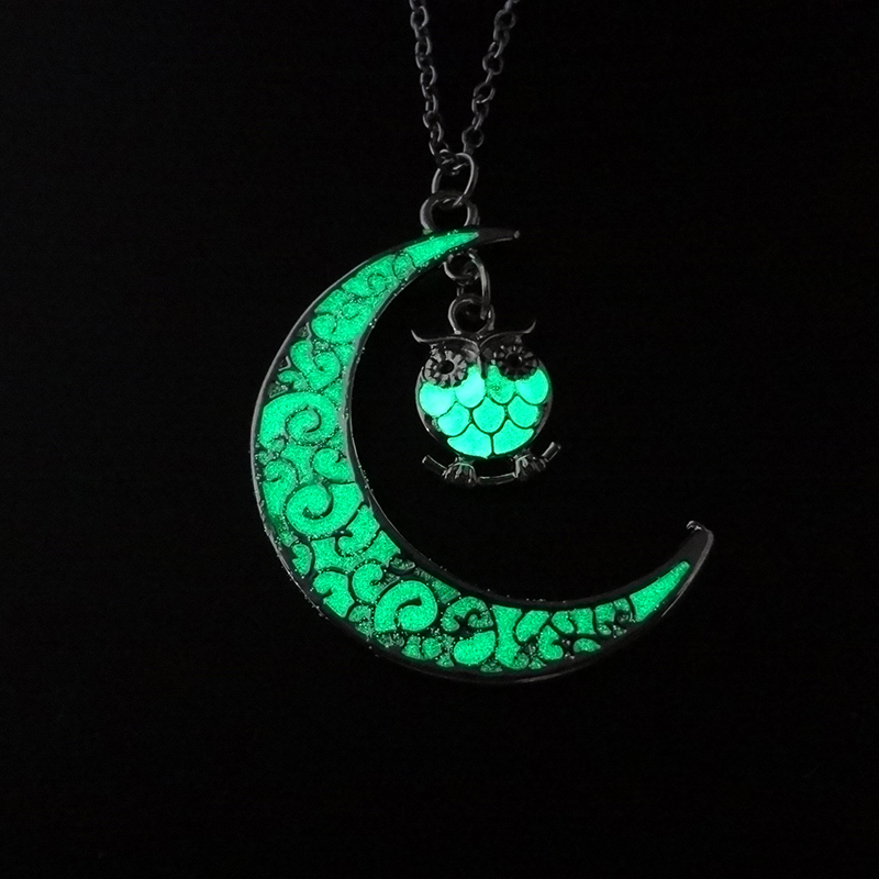 Retro Moon Water Droplets Alloy Luminous Hollow Out Women's Men's Pendant Necklace display picture 20