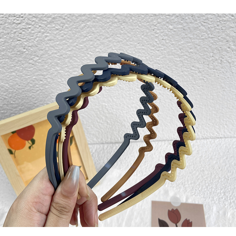 Casual Waves Plastic Hair Band 1 Piece display picture 6