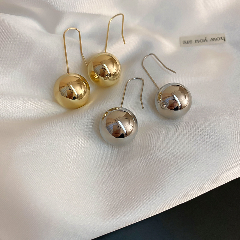 Fashion Round Alloy Women's Drop Earrings 1 Pair display picture 3