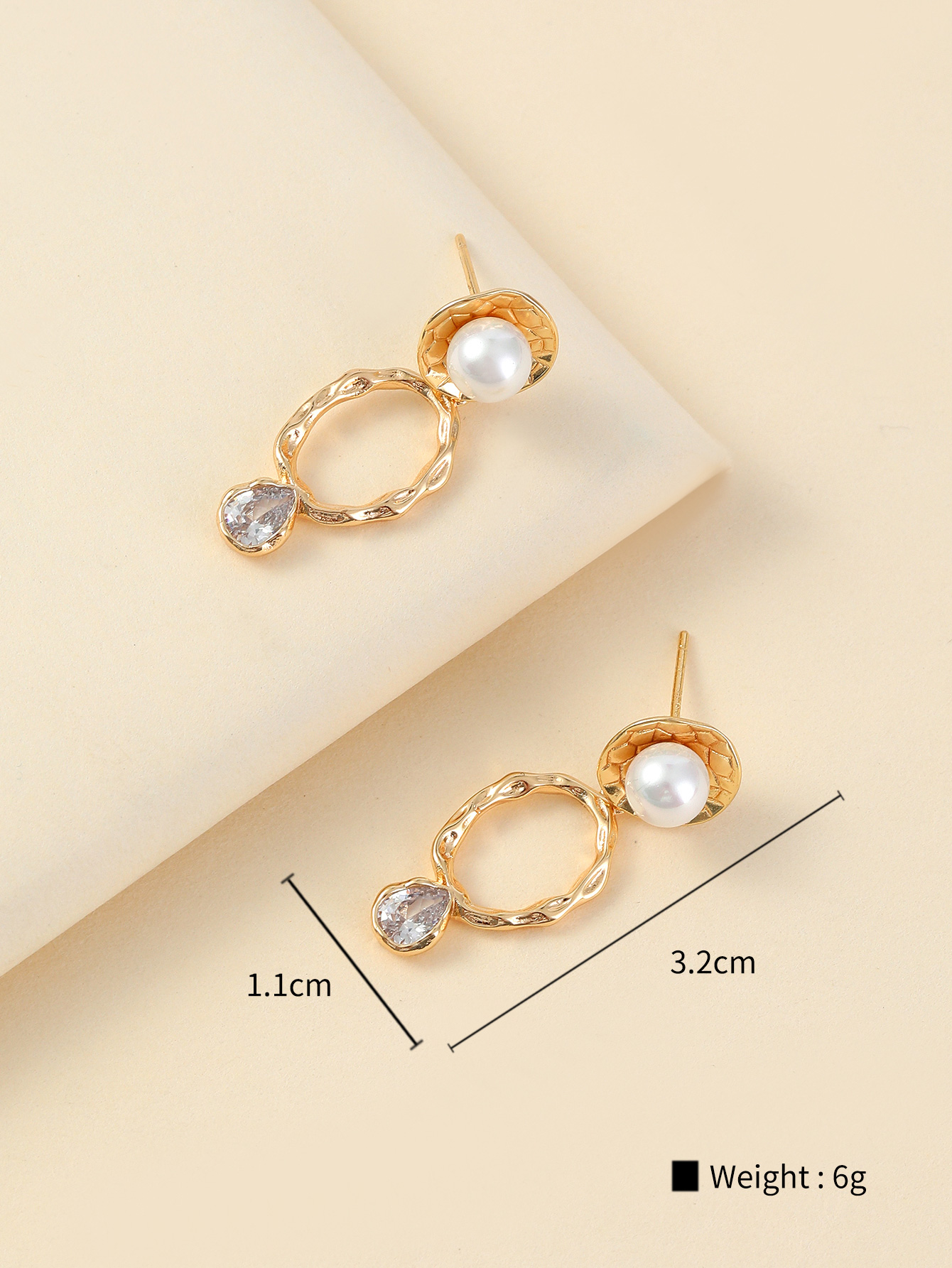Fashion Geometric Copper Inlay Artificial Pearls Zircon Drop Earrings 1 Pair display picture 1