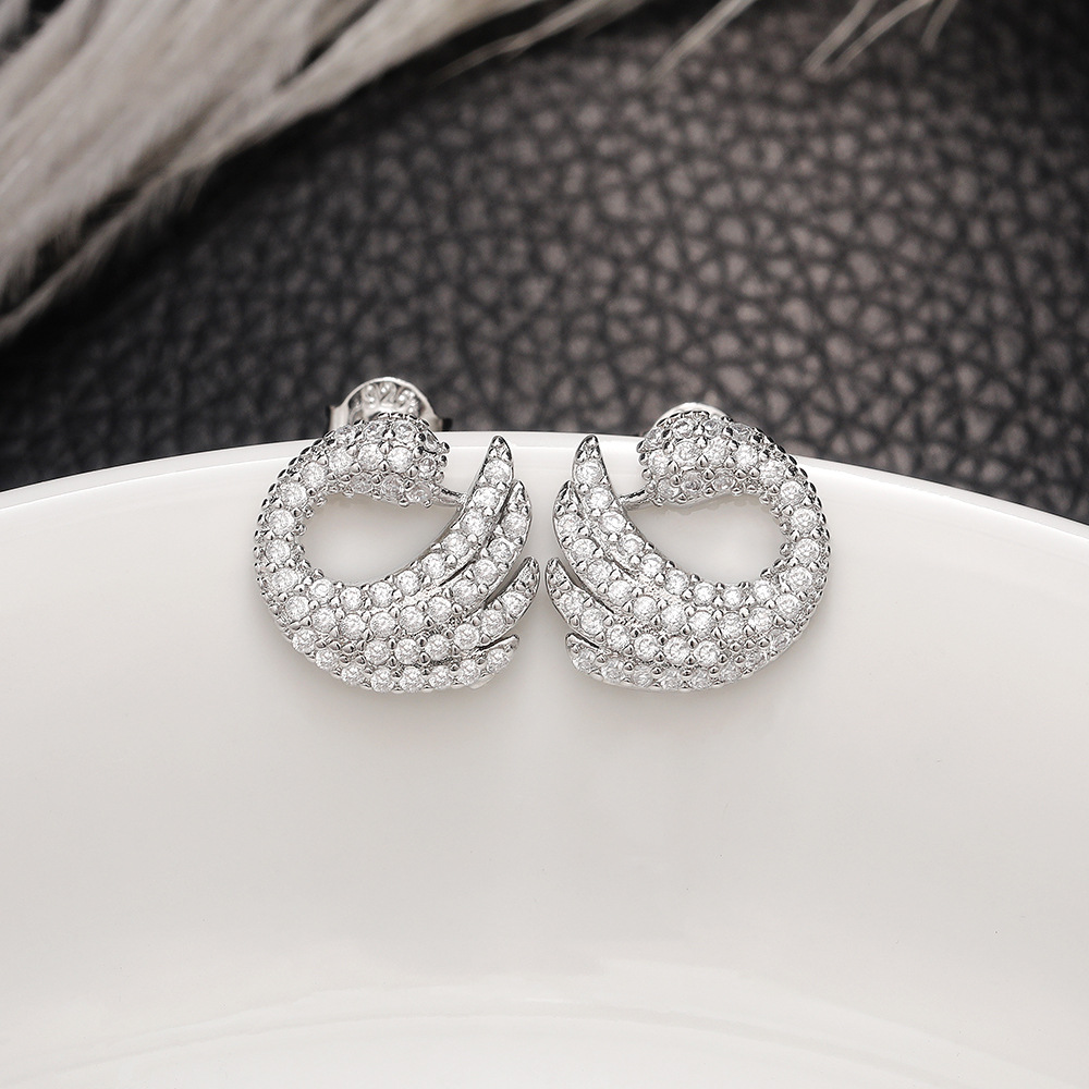 Fashion Swan Copper Plating Zircon Ear Studs 1 Pair display picture 3