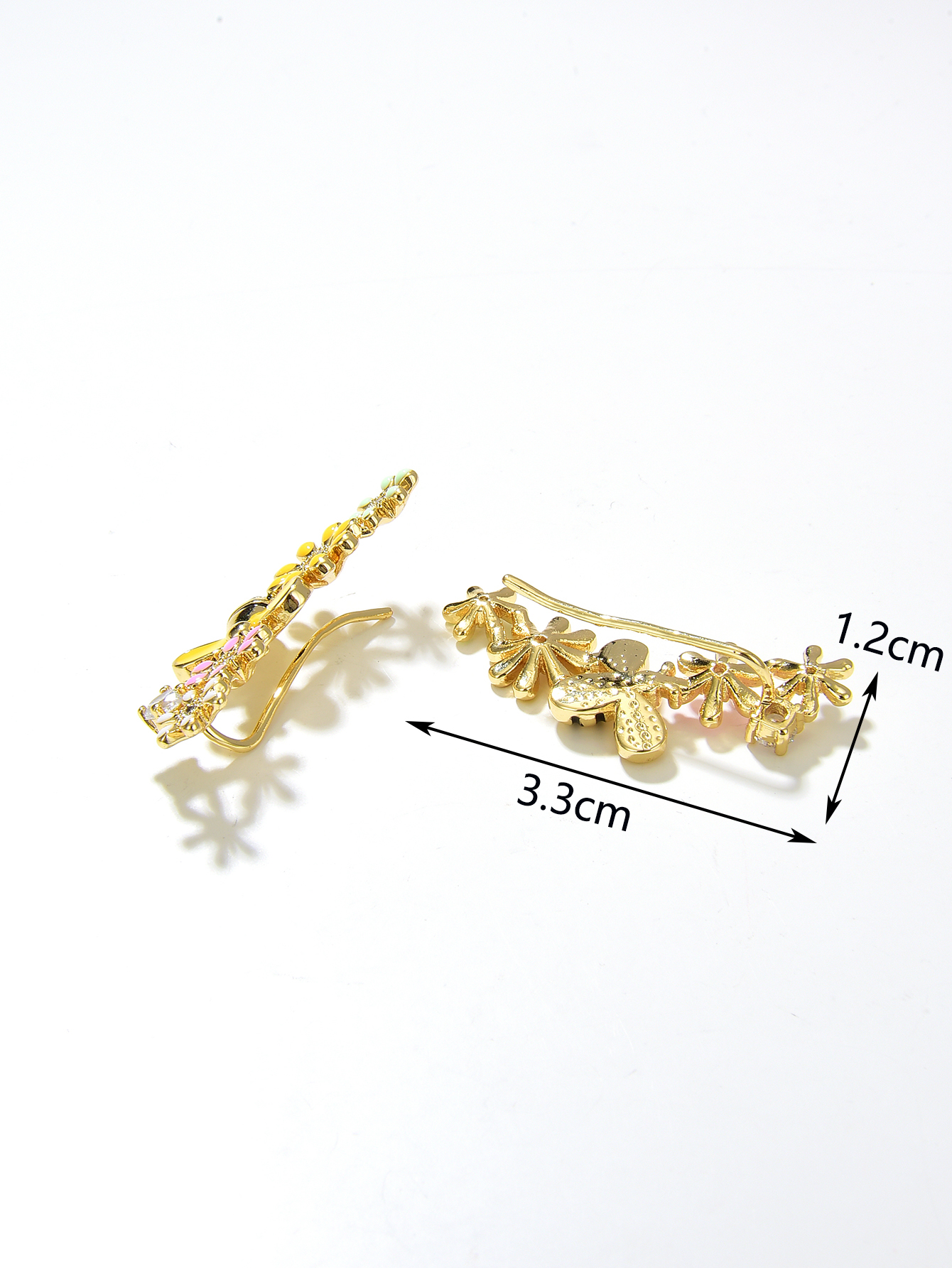 Fashion Flower Bee Copper Inlay Zircon Ear Studs 1 Pair display picture 5