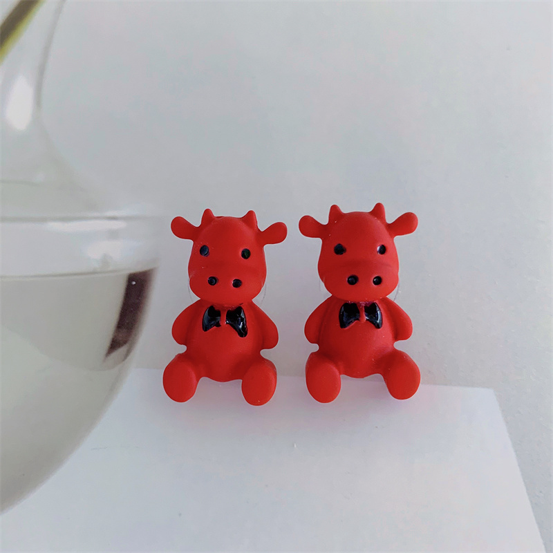 Cute Cattle Alloy Women's Ear Studs 1 Pair display picture 5