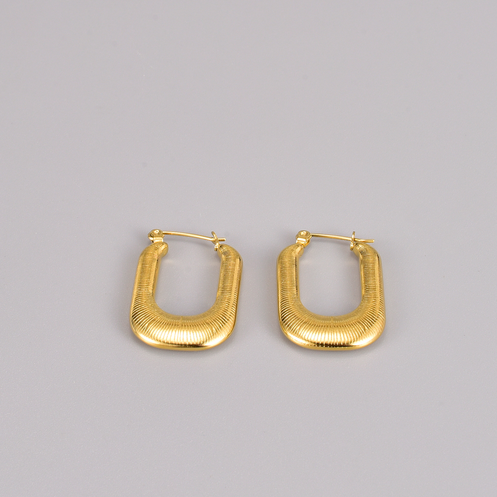 Simple Style Rectangle Titanium Steel Gold Plated Hollow Out Drop Earrings 1 Pair display picture 1