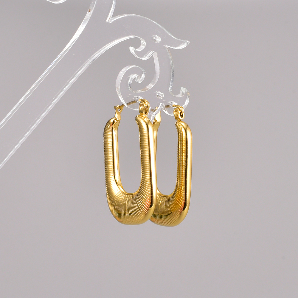 Simple Style Rectangle Titanium Steel Gold Plated Hollow Out Drop Earrings 1 Pair display picture 5