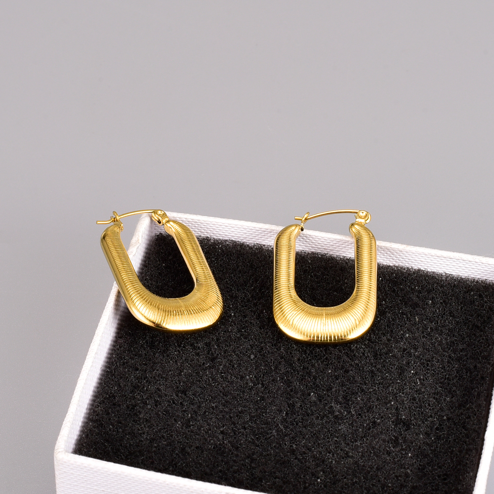 Simple Style Rectangle Titanium Steel Gold Plated Hollow Out Drop Earrings 1 Pair display picture 2