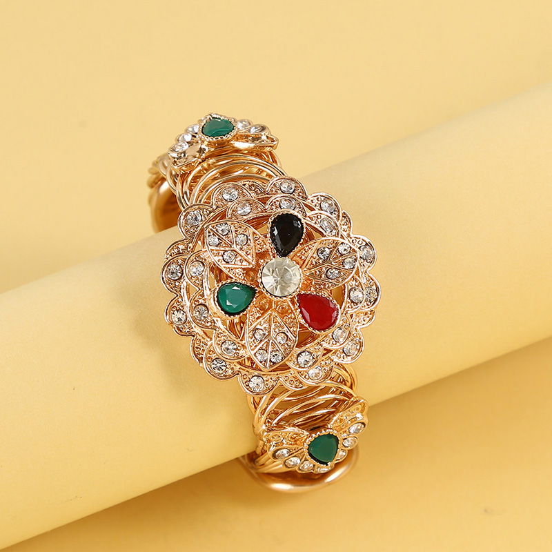 Vintage Style Flower Alloy Inlay Rhinestones Women's Bangle 1 Piece display picture 2