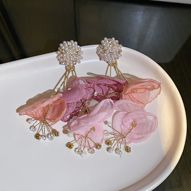 Sweet Flower Alloy Cloth Inlay Crystal Rhinestones Pearl Women's Drop Earrings 1 Pair display picture 4
