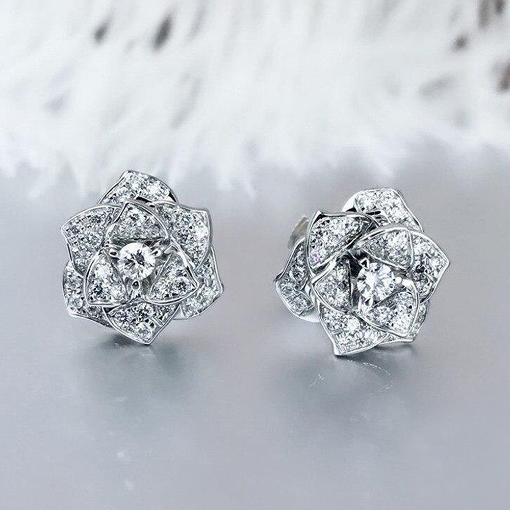 Fashion Flower Copper Plating Artificial Diamond Ear Studs 1 Pair display picture 2