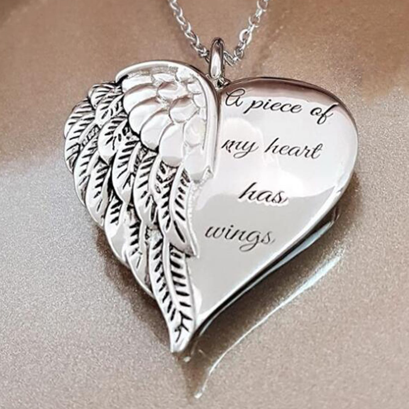 Elegant Letter Heart Shape Wings Alloy Plating Women's Pendant Necklace 1 Piece display picture 2