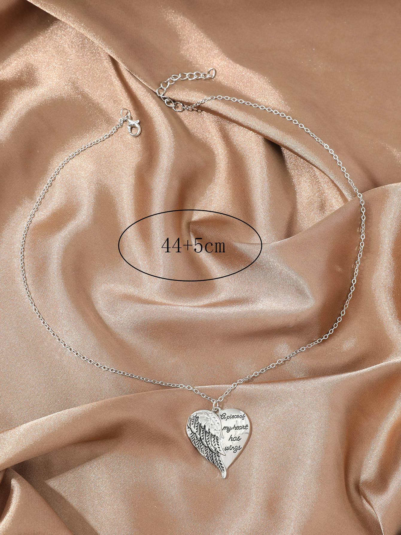 Elegant Letter Heart Shape Wings Alloy Plating Women's Pendant Necklace 1 Piece display picture 4