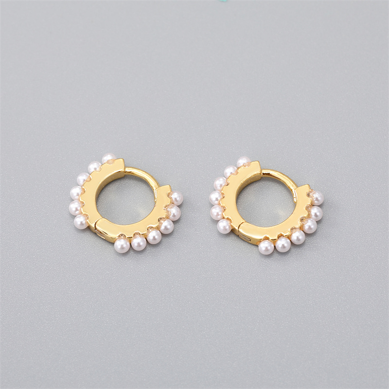 Simple Style Irregular Gold Plated Enamel Artificial Pearls Zircon Women's Hoop Earrings 1 Pair display picture 5