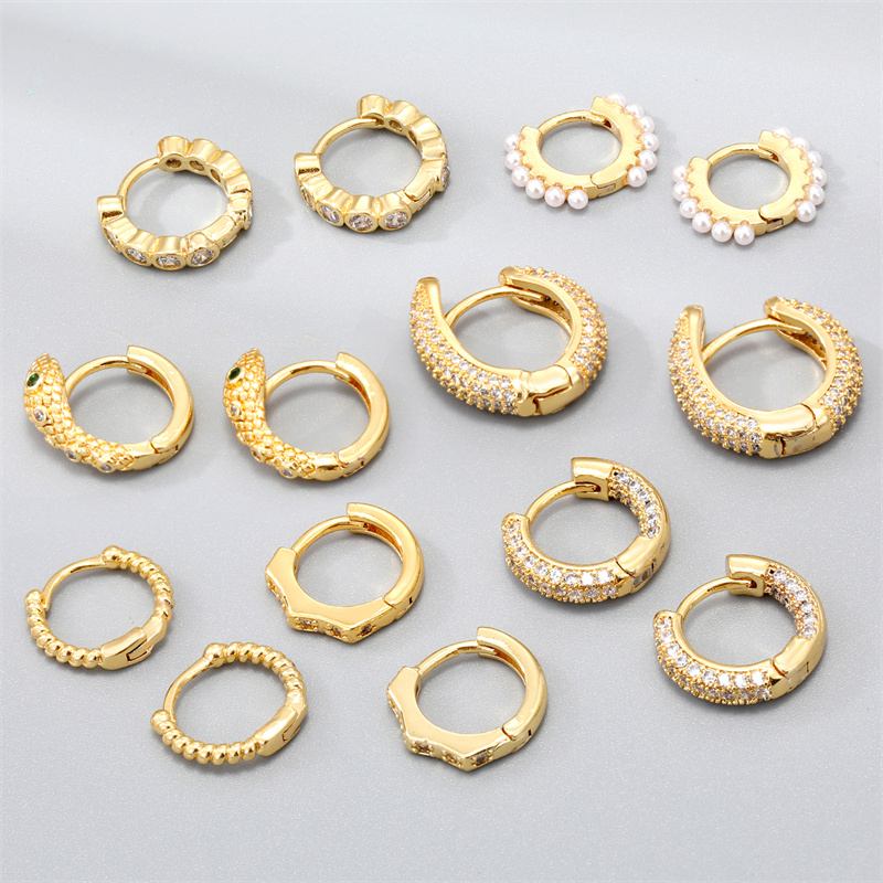 Simple Style Irregular Gold Plated Enamel Artificial Pearls Zircon Women's Hoop Earrings 1 Pair display picture 8