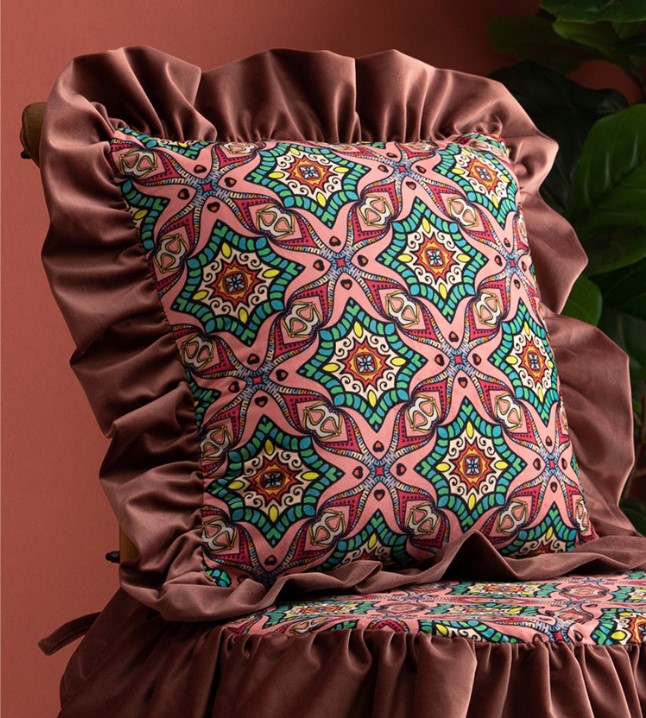 Ethnic Style Floral Netherlands Velvet Pillow Cases display picture 4