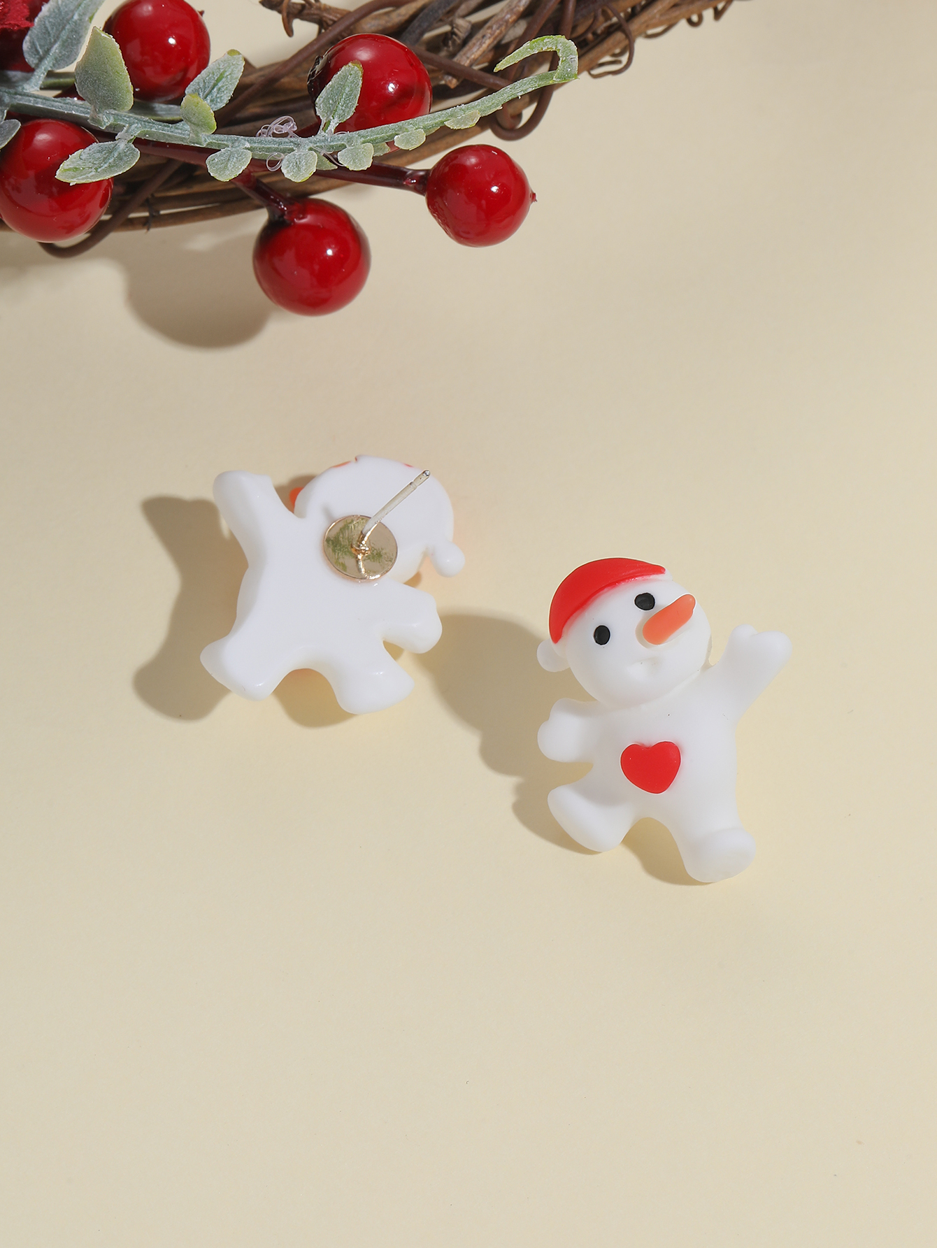 Cute Carrot Snowman Synthetic Resin Women's Ear Studs 1 Pair display picture 7