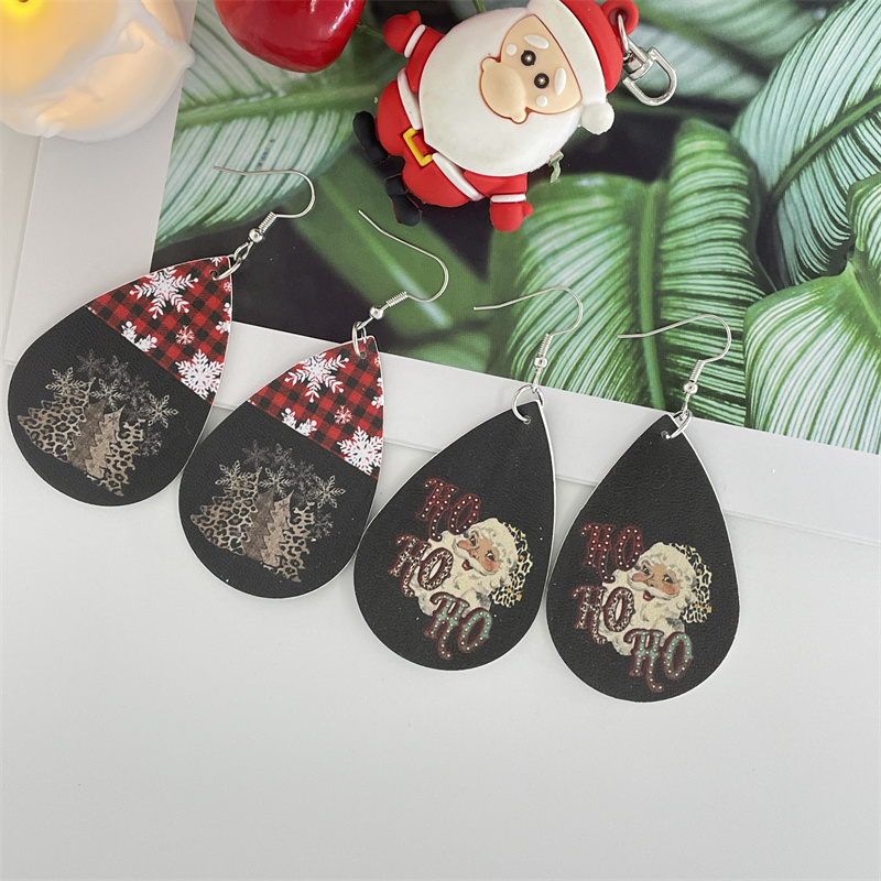 Nordic Style Christmas Tree Santa Claus Letter Pu Leather Women's Ear Hook 1 Pair display picture 4