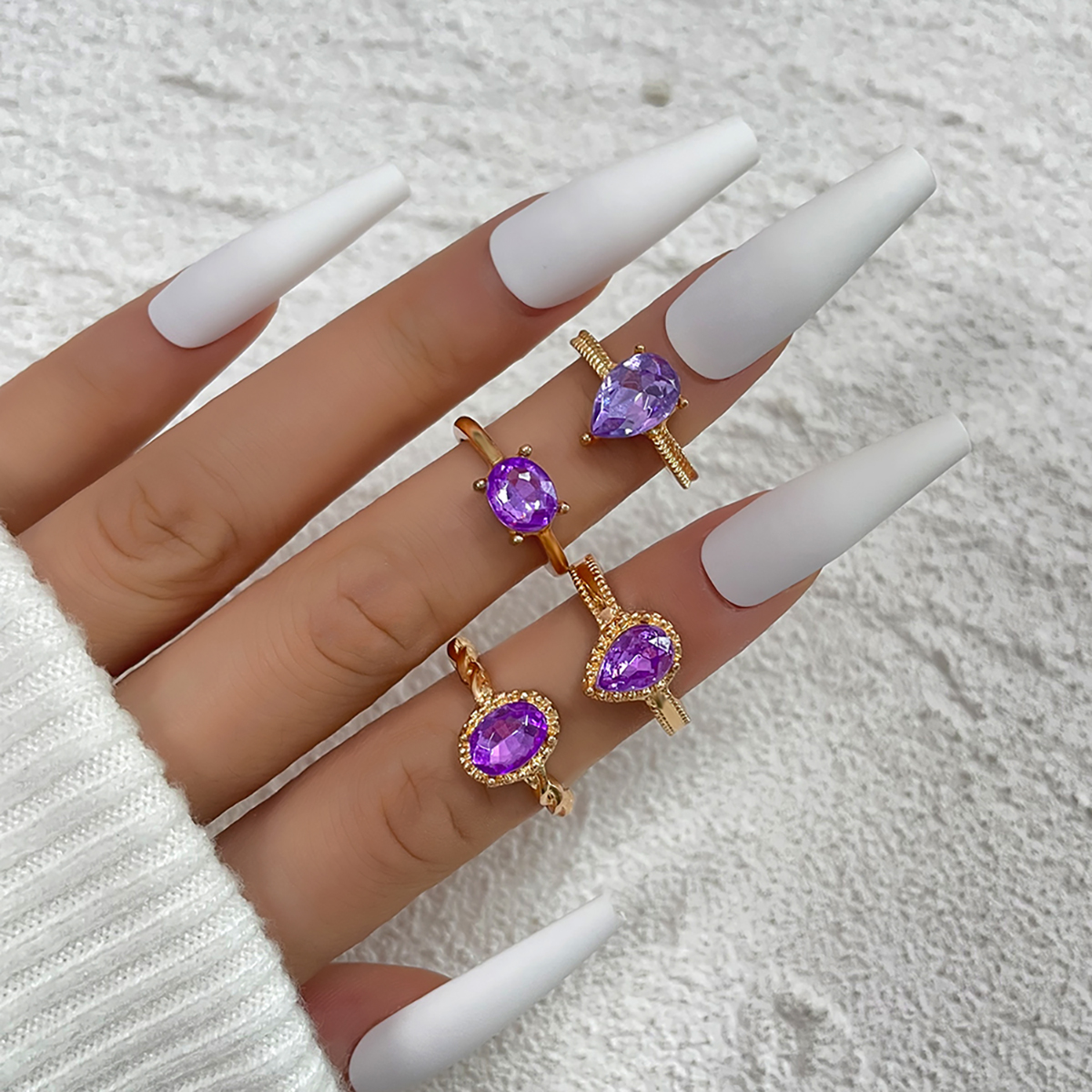Luxurious Geometric Alloy Plating Rhinestones Women's Rings 4 Pieces display picture 1