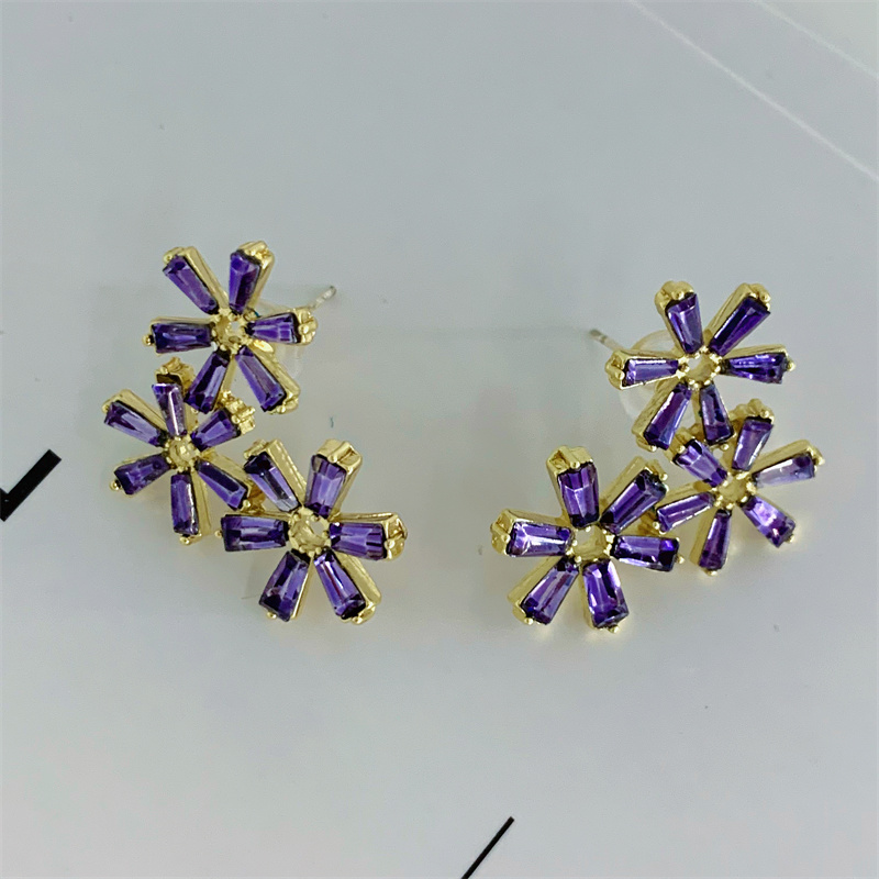 Retro Flower Alloy Inlay Women's Ear Studs 1 Pair display picture 1