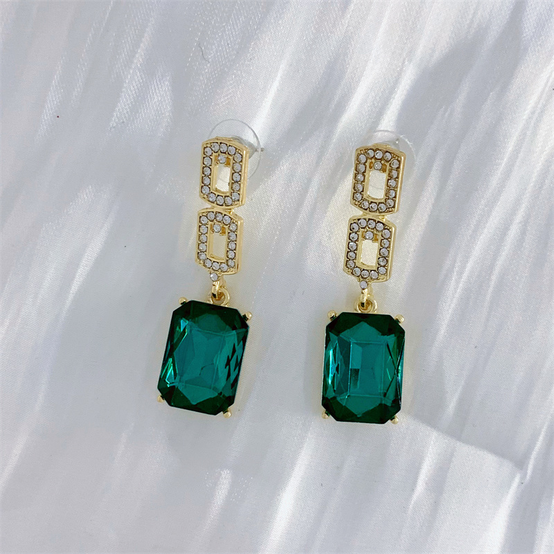 Elegant Geometric Alloy Inlay Artificial Pearls Rhinestones Women's Drop Earrings 1 Pair display picture 4