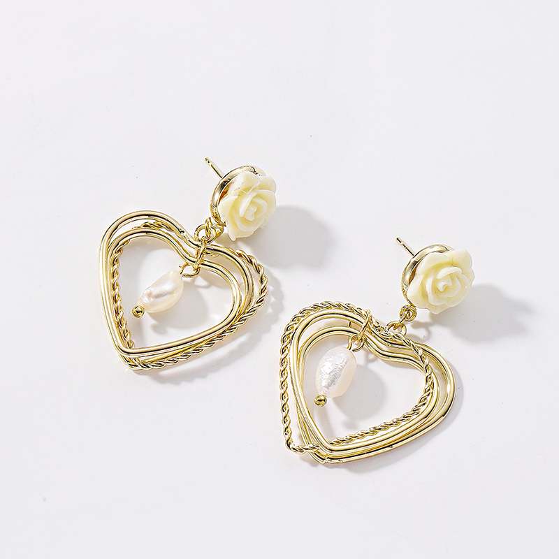 Fashion Heart Shape Alloy Plating Artificial Pearls Women's Drop Earrings 1 Piece display picture 3