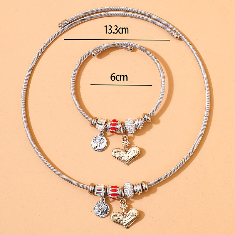 Fashion Heart Shape Stainless Steel Inlay Rhinestones Women's Bracelets Necklace 2 Pieces display picture 4