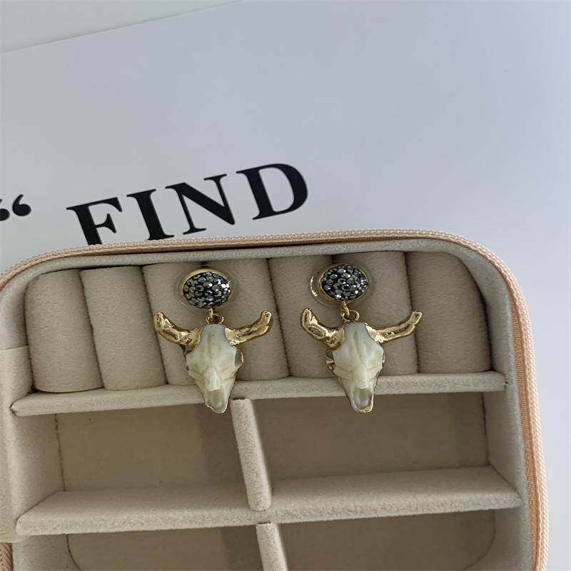 Fashion Cattle Shell Plating Women's Ear Studs 1 Pair display picture 1