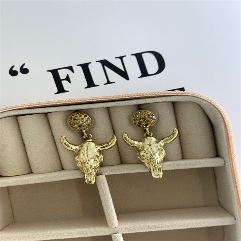 Fashion Cattle Shell Plating Women's Ear Studs 1 Pair display picture 5