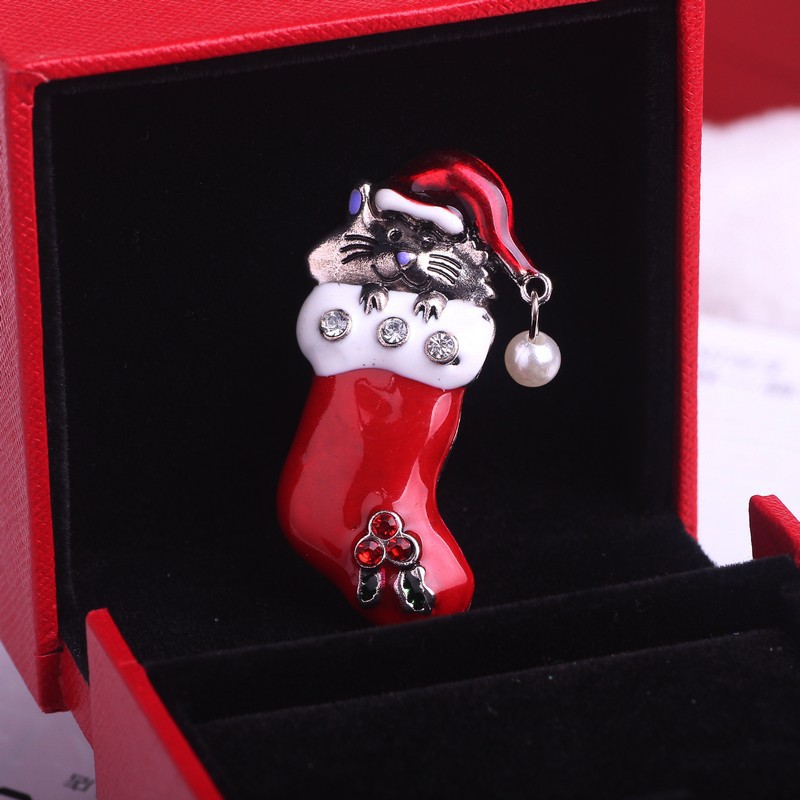 Cartoon Style Christmas Hat Christmas Tree Christmas Socks Alloy Plating Artificial Diamond Women's Brooches display picture 6