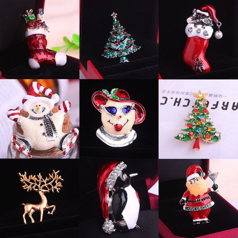 Cartoon Style Christmas Hat Christmas Tree Christmas Socks Alloy Plating Artificial Diamond Women's Brooches display picture 7
