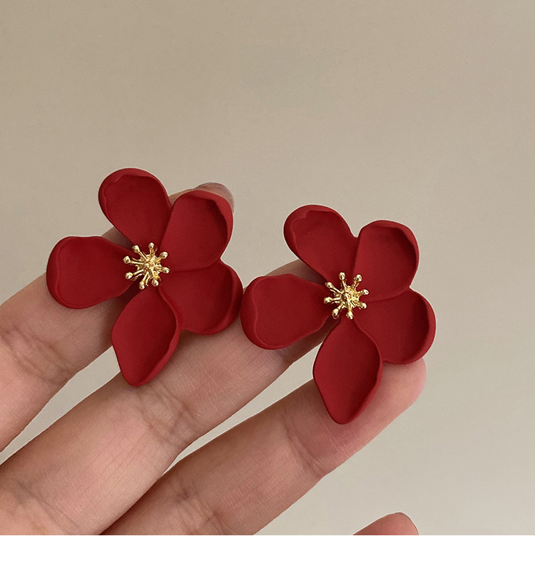Fashion Flower Alloy Stoving Varnish Women's Ear Studs 1 Pair display picture 6