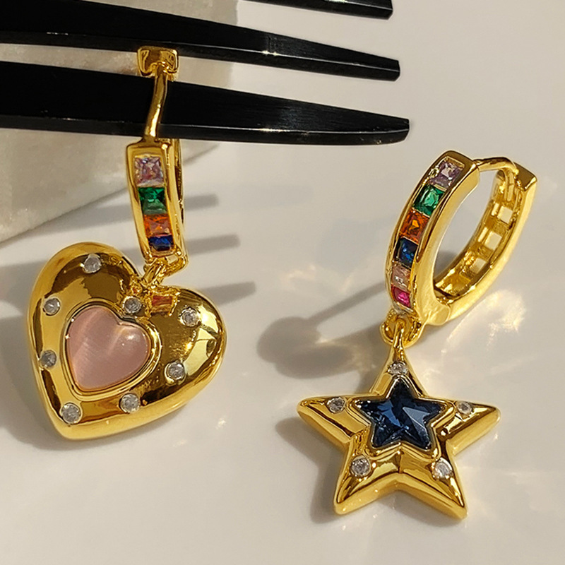 Retro Star Heart Shape Copper Inlay Zircon Dangling Earrings 1 Pair display picture 4