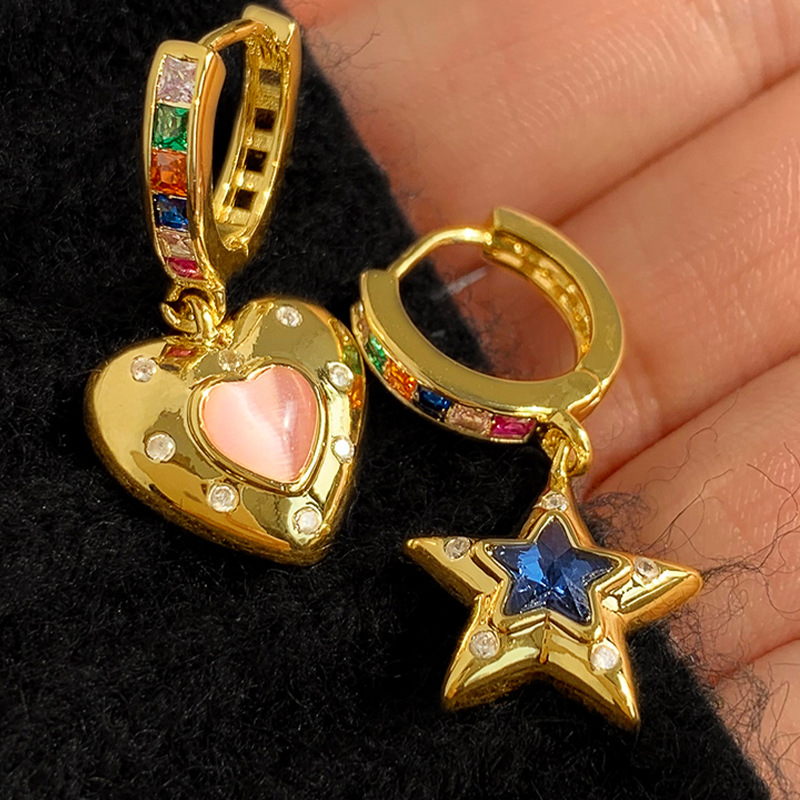 Retro Star Heart Shape Copper Inlay Zircon Dangling Earrings 1 Pair display picture 5