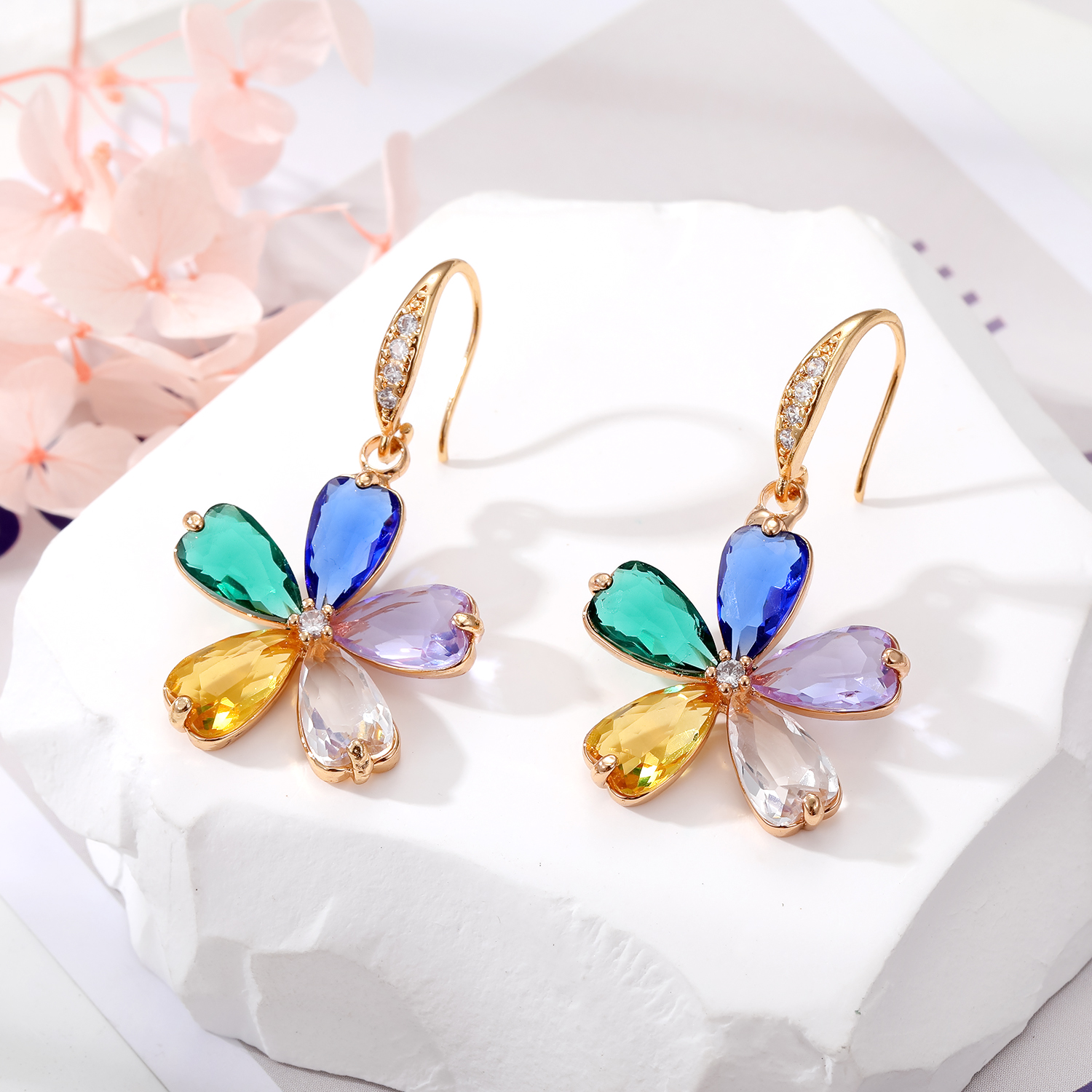 Fashion Lotus Alloy Inlay Crystal Rhinestones Women's Drop Earrings 1 Pair display picture 2