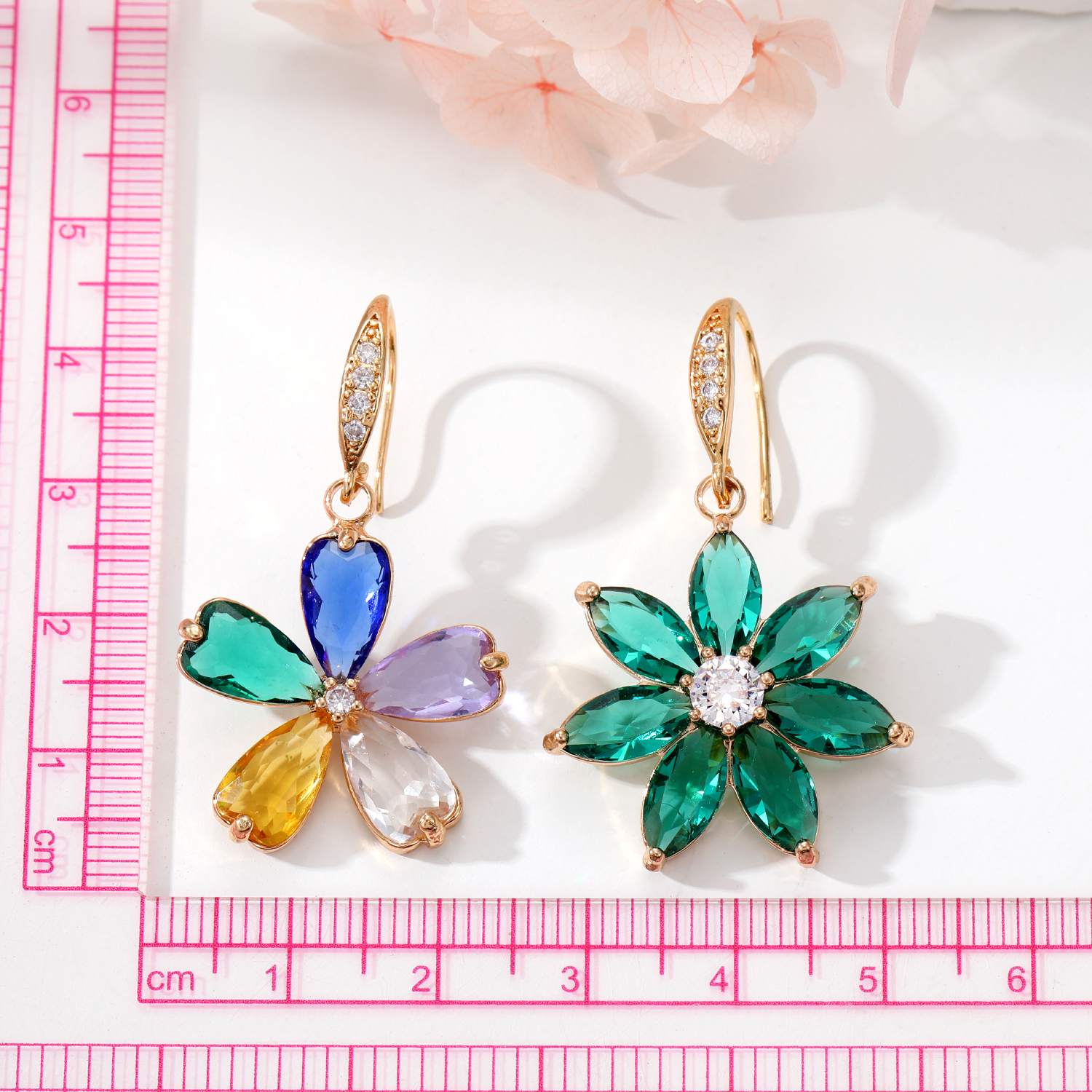 Fashion Lotus Alloy Inlay Crystal Rhinestones Women's Drop Earrings 1 Pair display picture 5