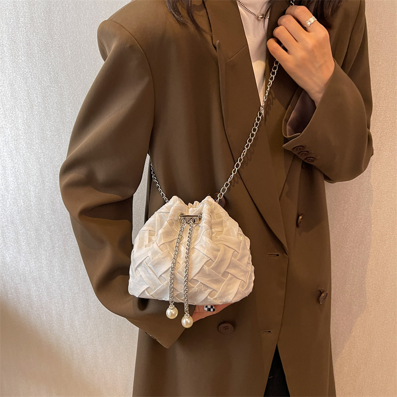 Women's Linen Lingge Fashion Bucket String Crossbody Bag display picture 10