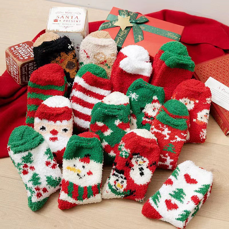 Women's Cute Santa Claus Gingerbread Snowman Spandex Polyester Jacquard Ankle Socks display picture 5