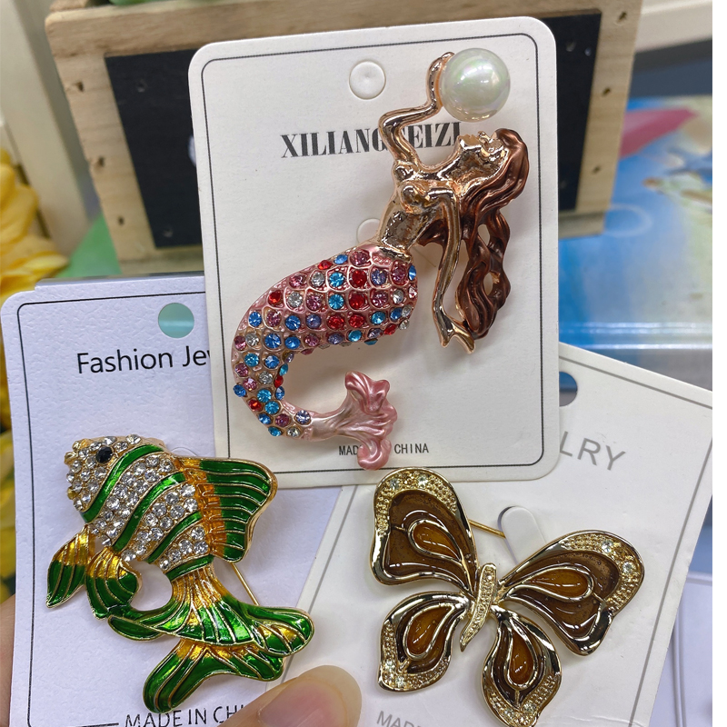 Fashion Animal Alloy Inlay Artificial Crystal Artificial Diamond Opal Women's Brooches display picture 7