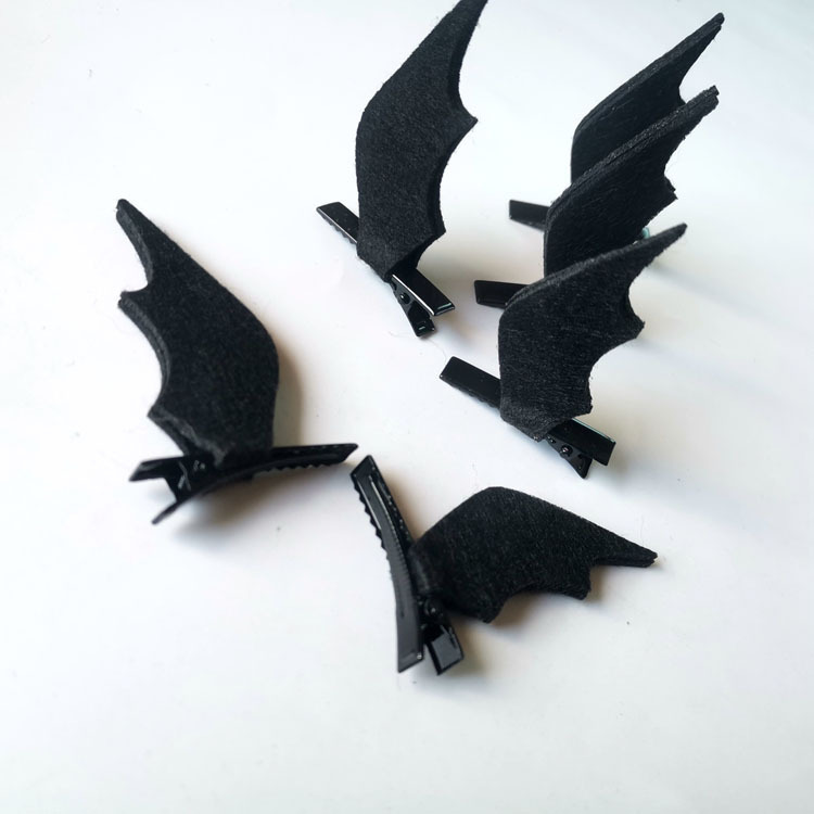 Gothic Bat Cloth Hair Clip 2 Pieces display picture 5