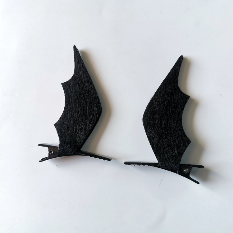 Gothic Bat Cloth Hair Clip 2 Pieces display picture 1